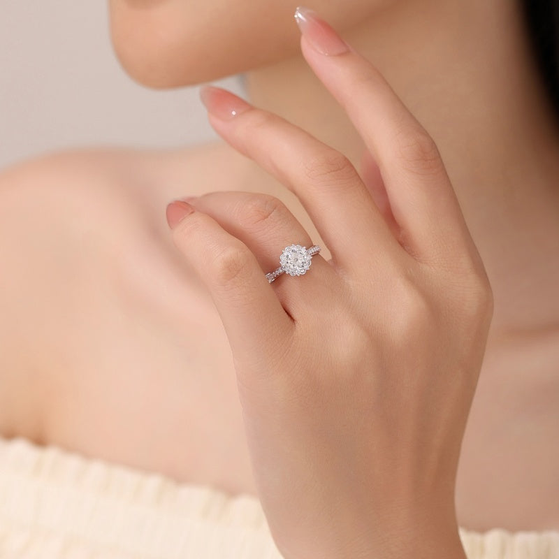 10K Gold Lab Grown Diamond CVD 1CT Round-Cut Flower Pave Anniversary Ring