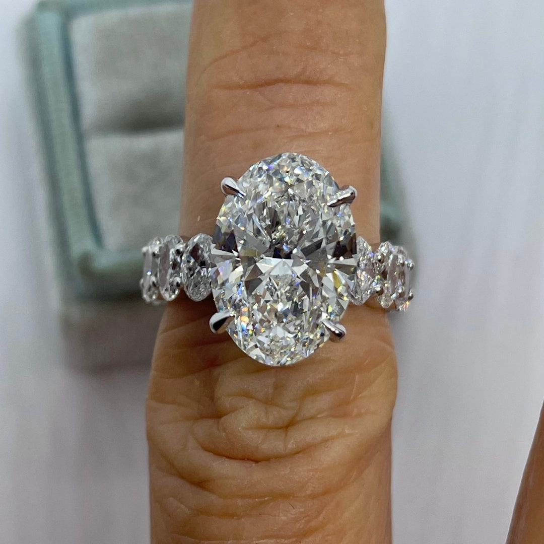 14K Gold Lab Grown Diamond CVD 4CT Oval-Cut Luxury Promise Ring For Wedding