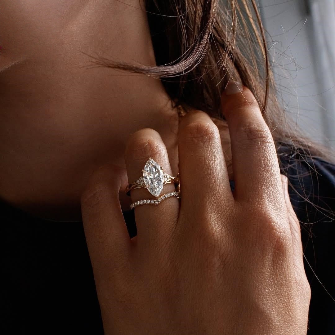 18K Gold Lab Grown Diamond CVD 2CT Marquise-Cut Vintage Royal Style Anniversary Ring