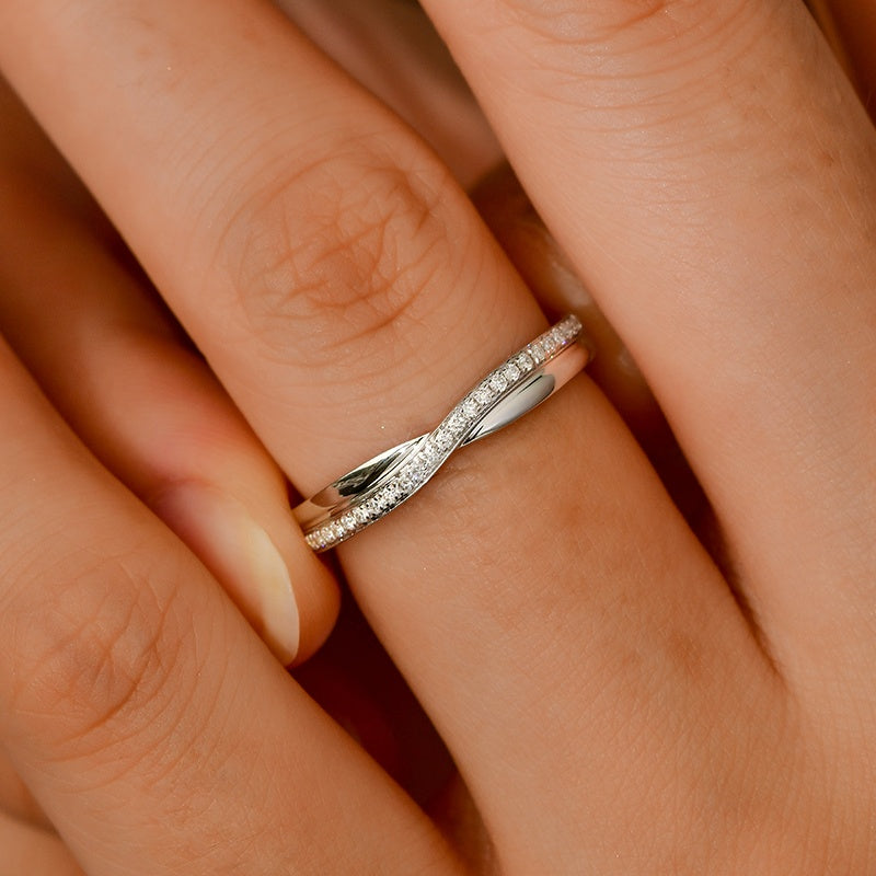 14K Gold Lab Grown Diamond CVD 0.5CT Round-Cut Twist Crossover Band For Daily Wear