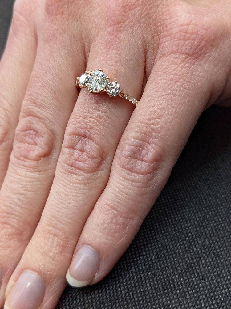 18K Gold Lab Grown Diamond CVD 2CT Round-Cut 3 Stone Promise Ring