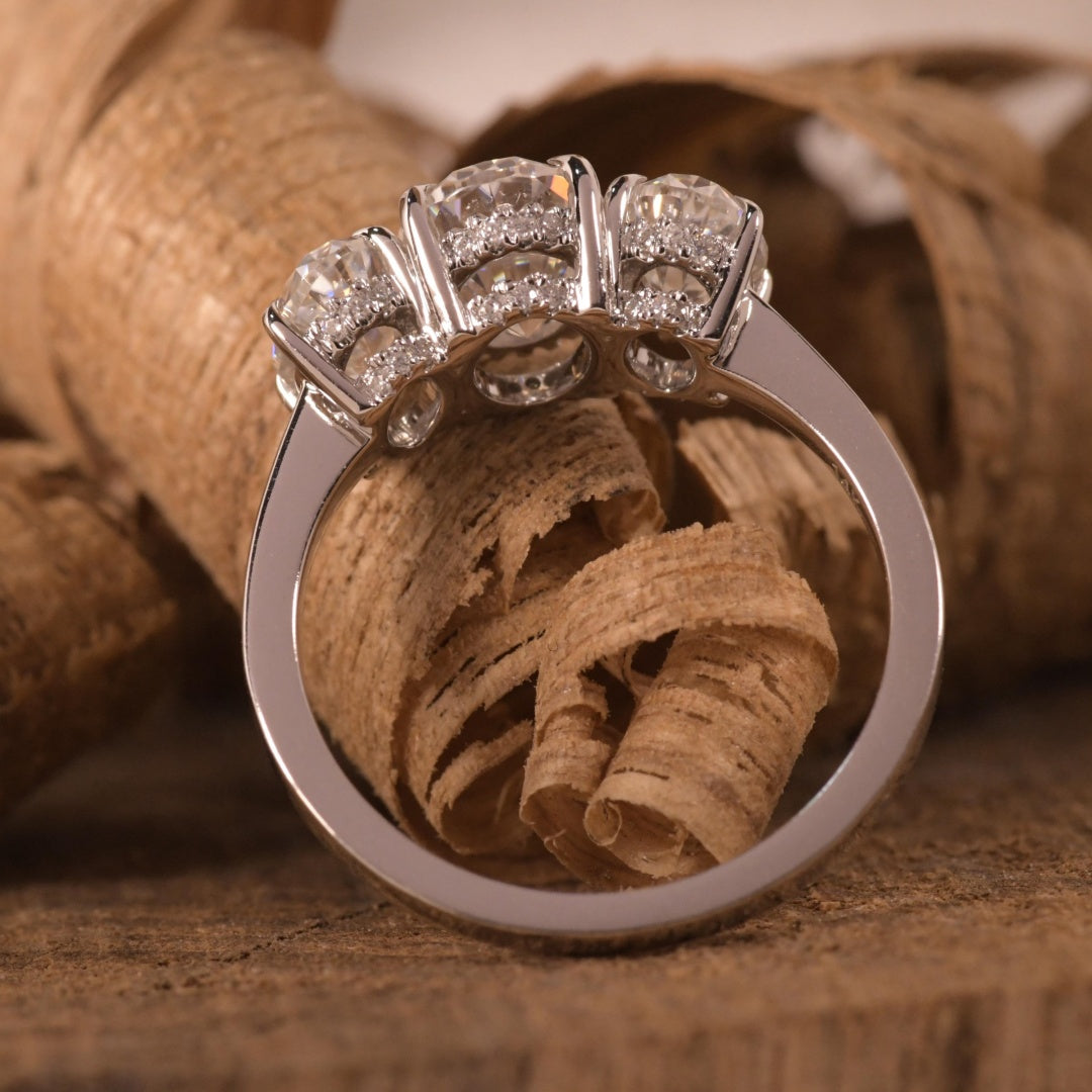 14K Gold Lab Grown Diamond CVD 4CT Ovla-Cut 3-Stones Anniversary Ring For Birthday Gift