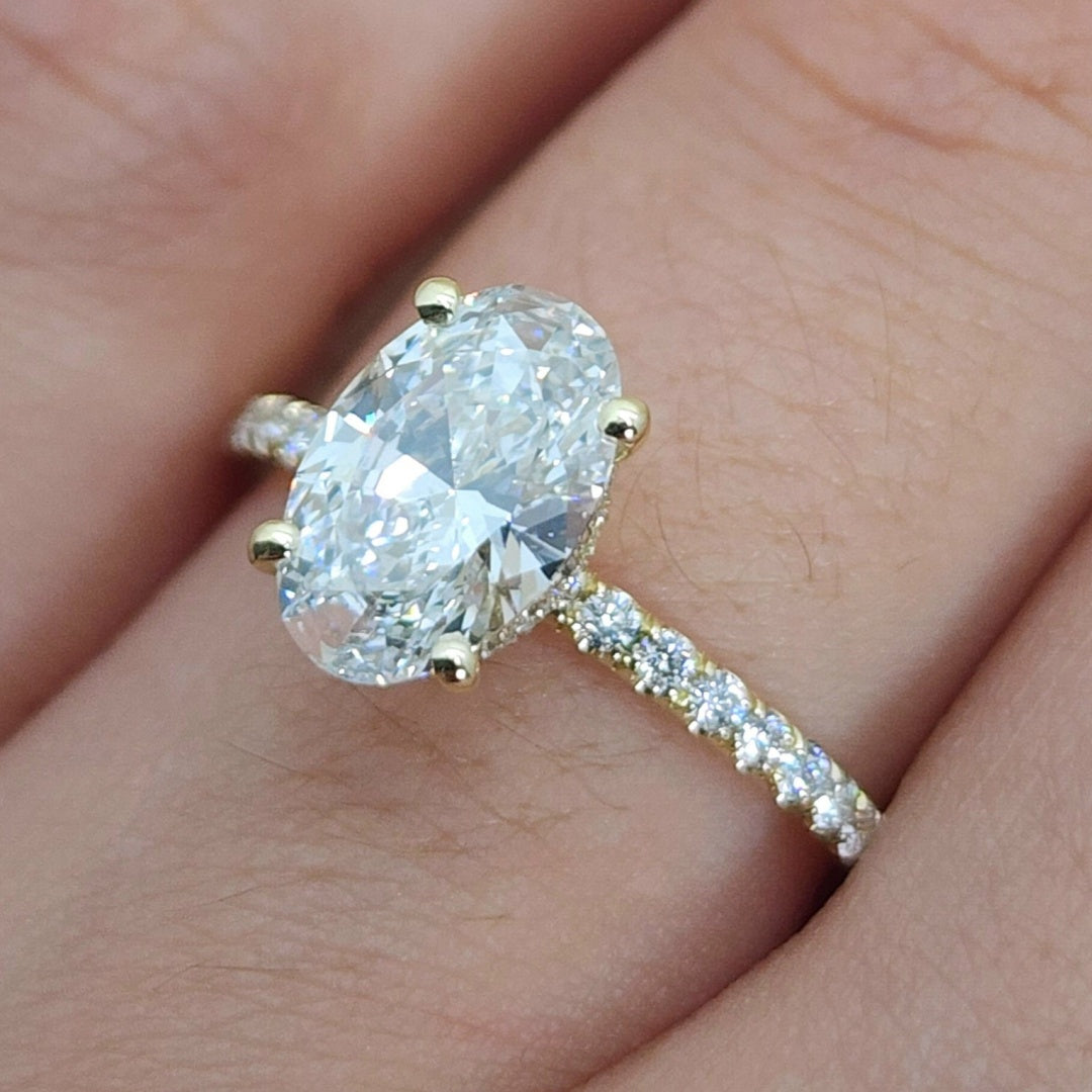 18K Gold Lab Grown Diamond CVD 2CT Oval-Cut Hidden Halo Engagement Ring