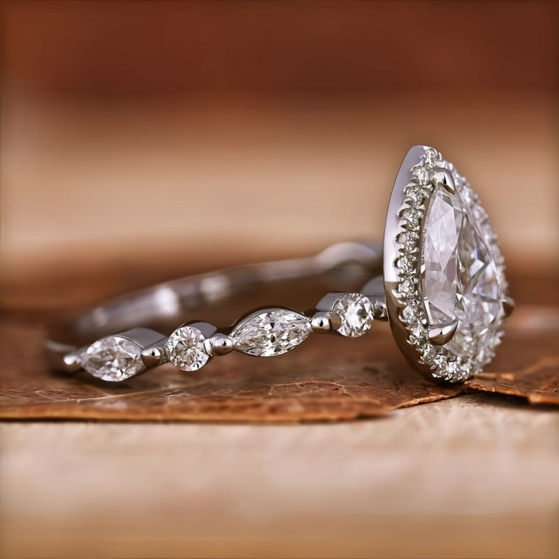 10K Gold Lab Grown Diamond CVD 1CT Pear-Cut Vintage Halo Bridal Promise Ring