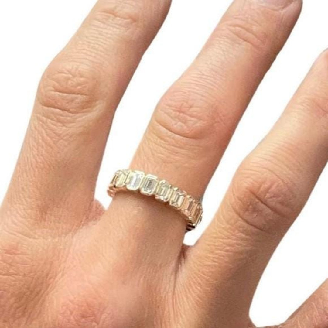 18K Gold Lab Grown Diamond CVD Emerald-Cut Half Eternity Instagram-style Couple Anniversary Ring