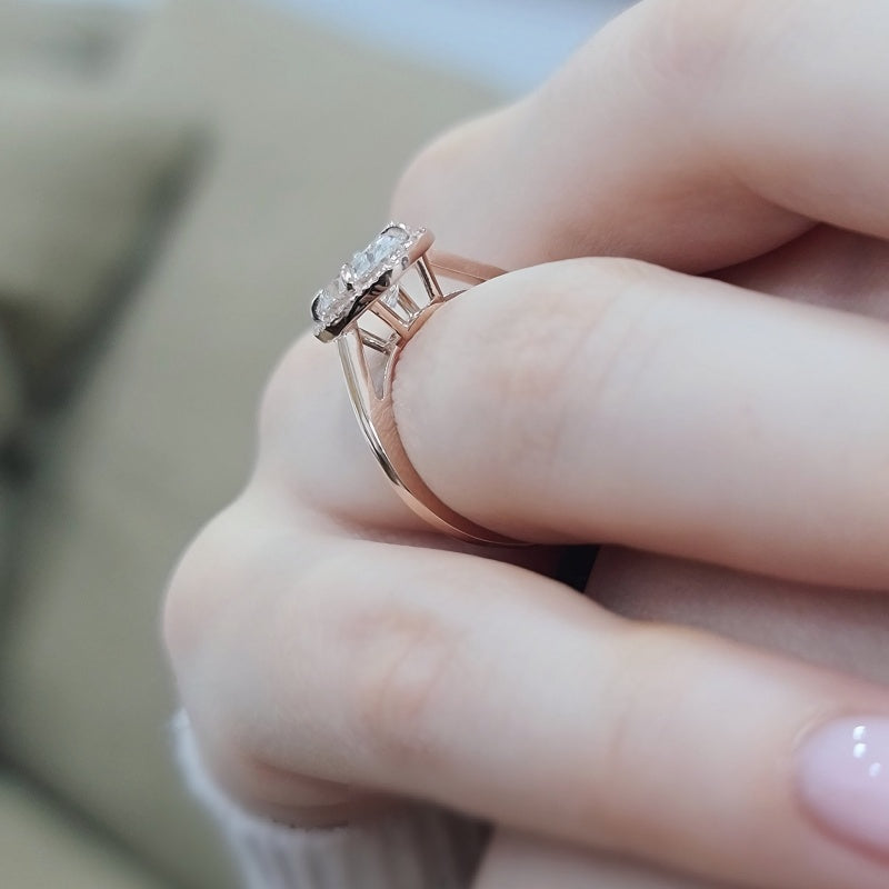 14K Gold Lab Grown Diamond CVD 2.5CT Oval-Cut Halo Engagement Ring