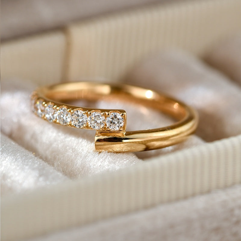 18K Gold Lab Grown Diamond CVD 0.3CT Round-Cut Open Wrap Bypass Engagement Ring