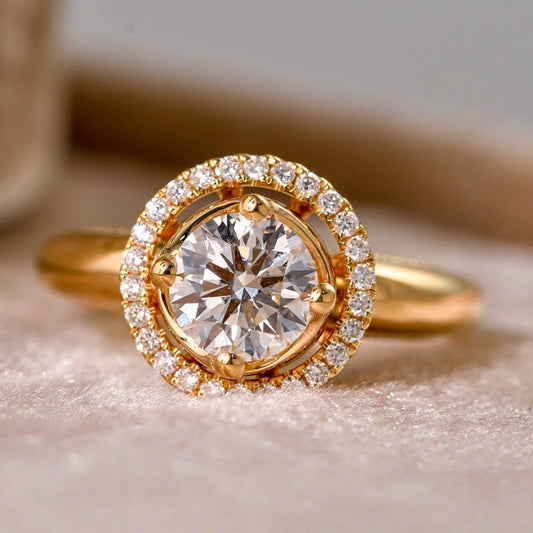 18K Gold Lab Grown Diamond CVD 1CT Round-Cut Halo Vintage Engagement Ring