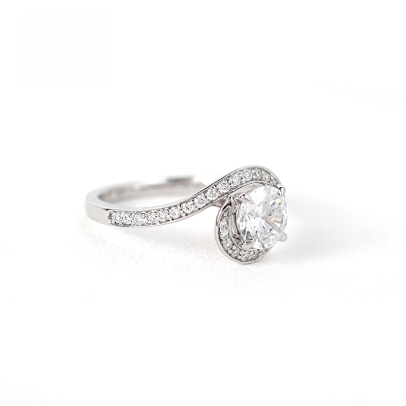 10K Gold Lab Grown Diamond CVD 1CT Round-Cut Twist Pave Anniversary Ring