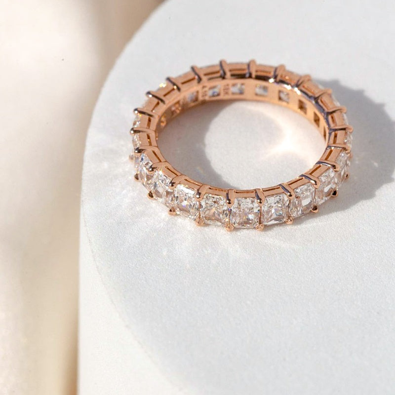 18k Gold Lab Grown Diamond CVD Full Circle Diamond Ring
