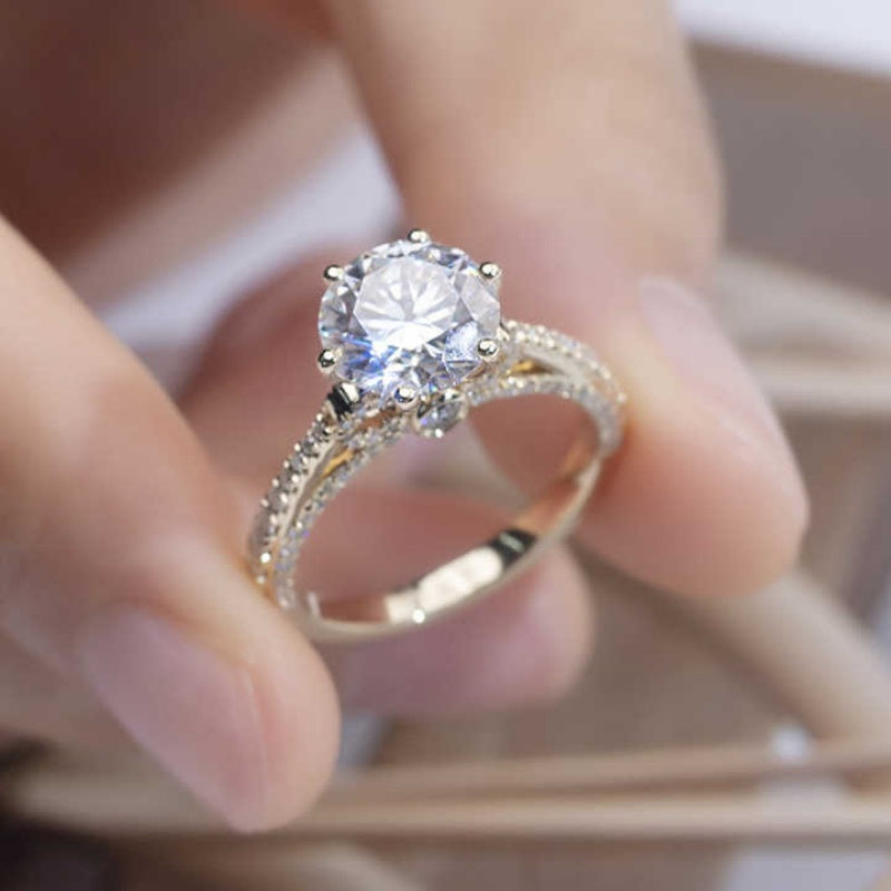 10K Gold Lab Grown Diamond CVD Round-Cut Vintage Royal Style Engagement Ring