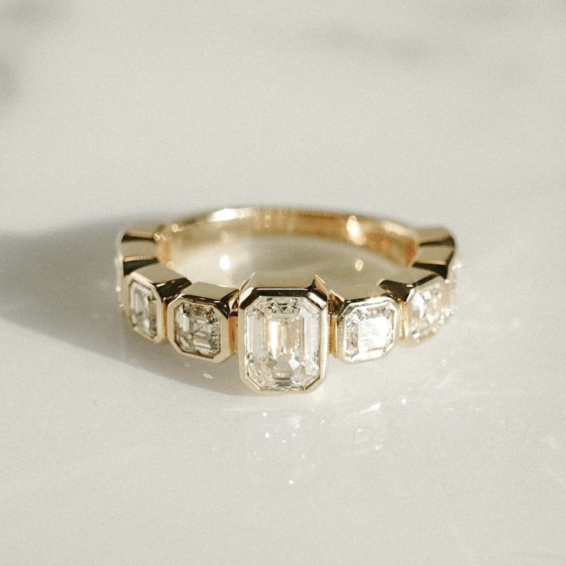 18k Gold Lab Grown Diamond CVD  Emerald-Cut Ring For Wedding