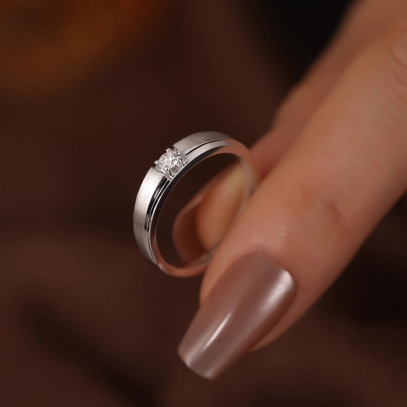 10K Gold Lab Grown Diamond CVD 0.3CT Round-Cut Brushed Finish Polished Beveled Edges Design Anniversary Ring