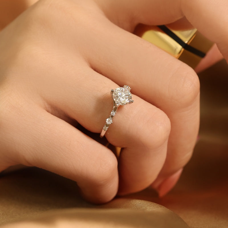 10K Gold Lab Grown Diamond CVD 1CT Round-Cut Vintage Simple and Stylish Anniversary Ring