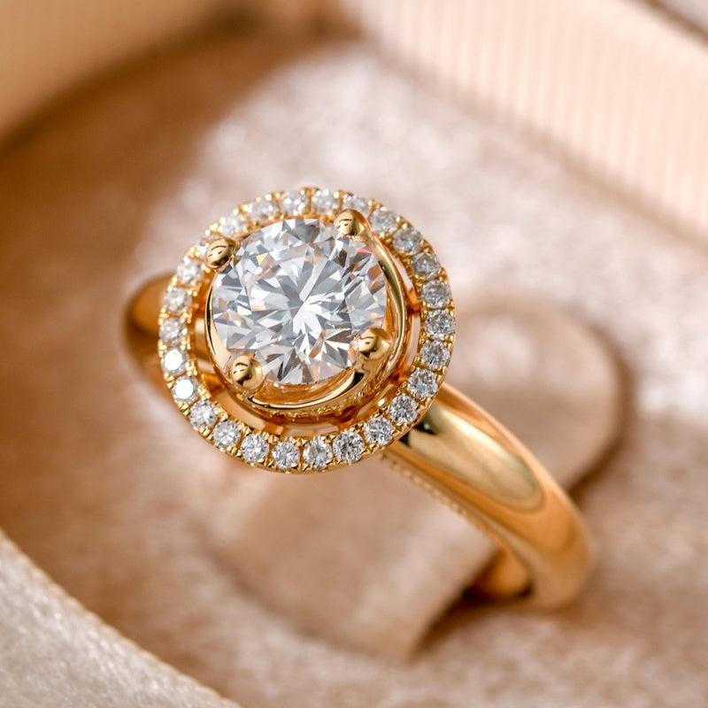 18K Gold Lab Grown Diamond CVD 1CT Round-Cut Halo Vintage Engagement Ring