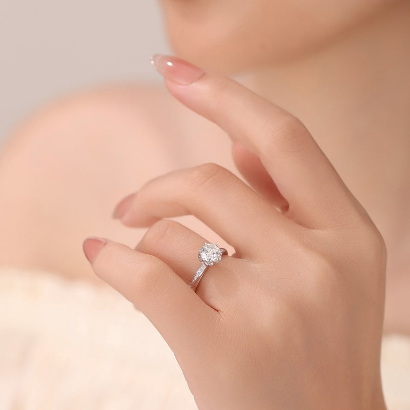 10K Gold Lab Grown Diamond CVD 1.5CT Round-Cut Simple and Stylish Engagement Ring