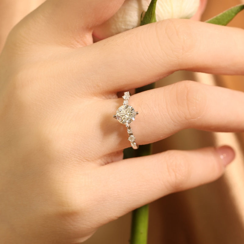 10K Gold Lab Grown Diamond CVD 1CT Round-Cut Vintage Simple and Stylish Anniversary Ring