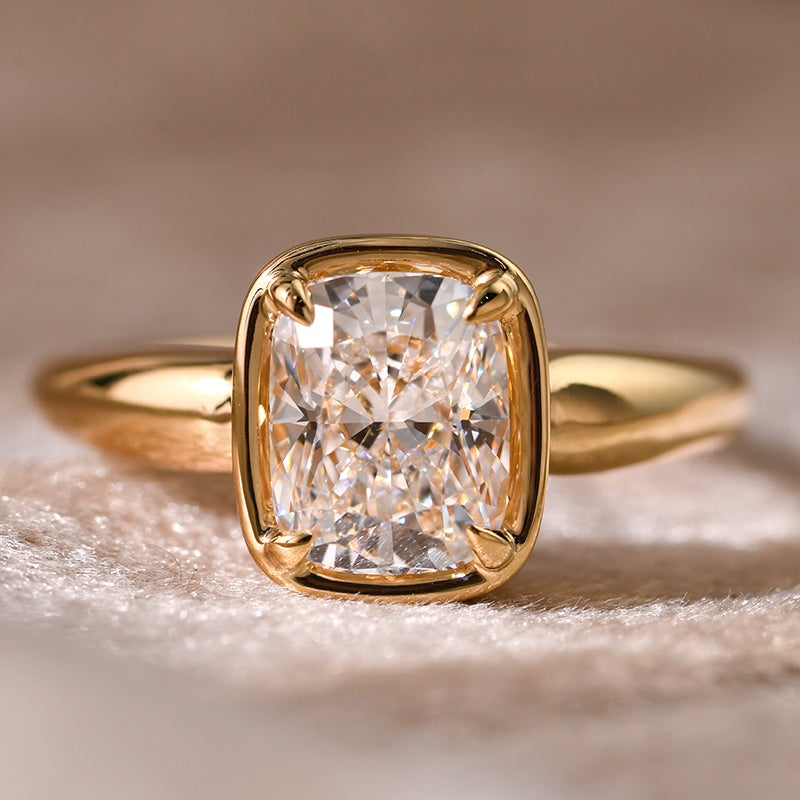 18K Gold Lab Grown Diamond CVD 2CT Cushion Old Money Style Ring For Banquet