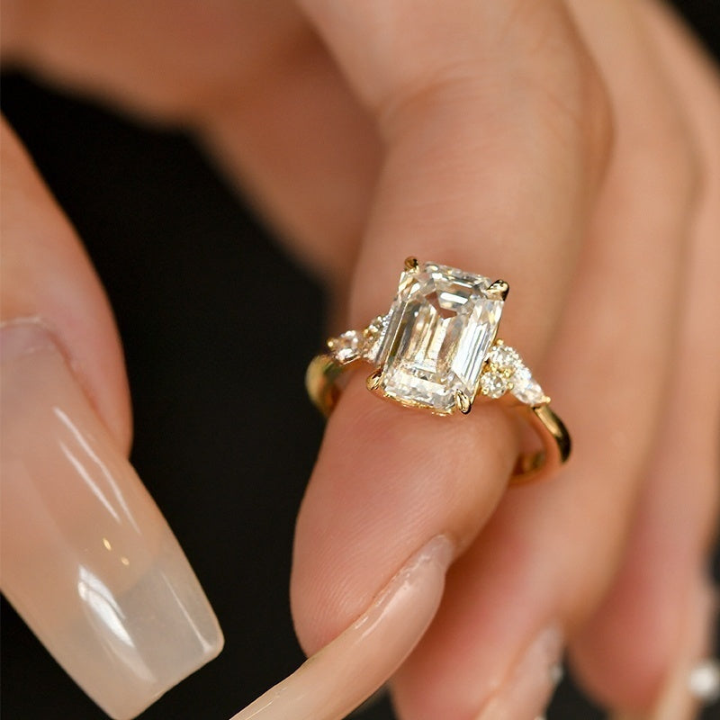 18k Gold Lab Grown Diamond CVD 3CT Emerald-Cut Classic Ring