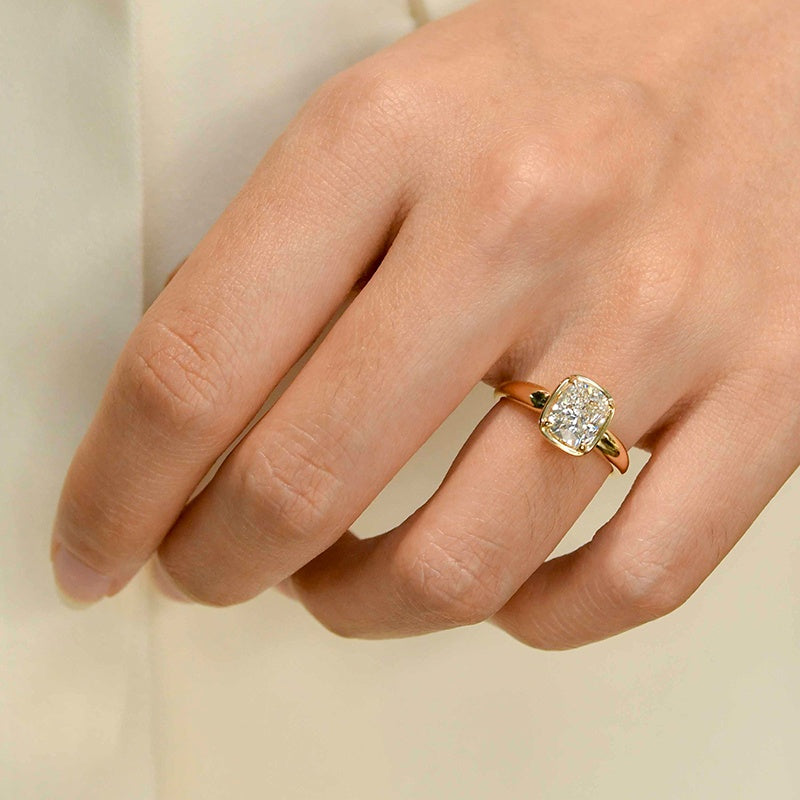 18K Gold Lab Grown Diamond CVD 2CT Cushion Old Money Style Ring For Banquet