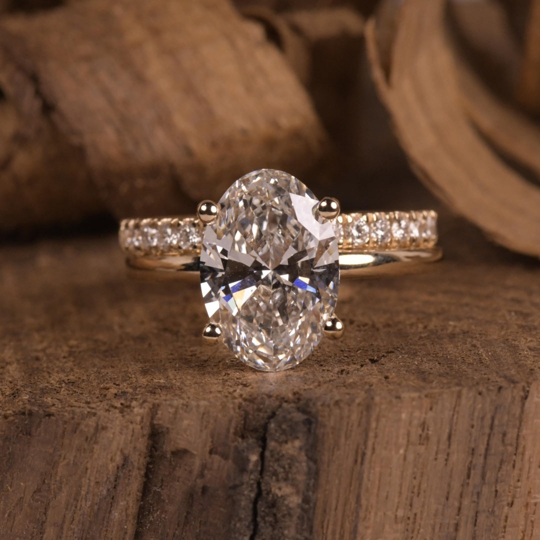 18K Gold Lab Grown Diamond CVD 2CT Ovla-Cut Hidden Halo Classic Ring Set