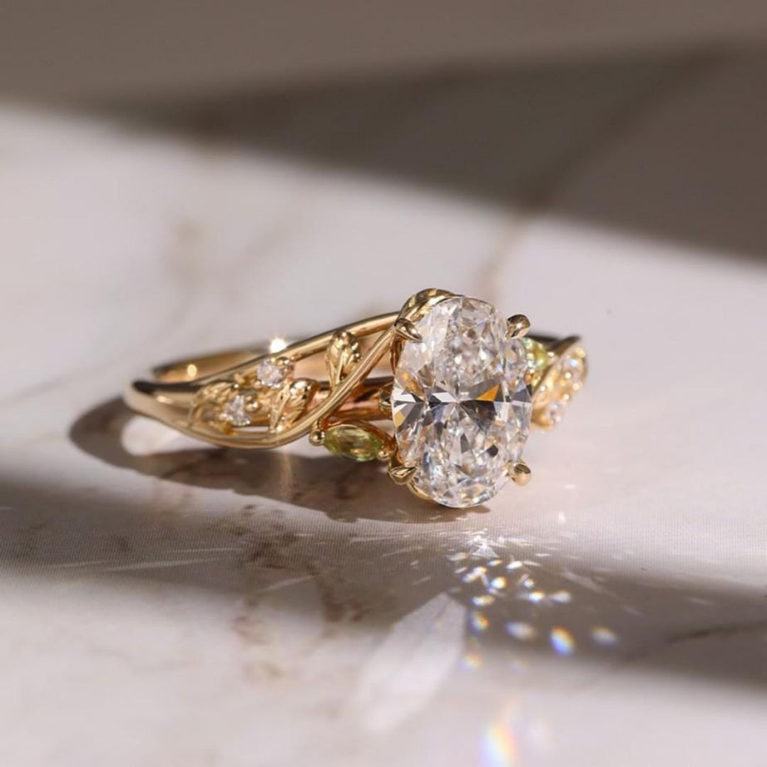 18k Gold Lab Grown Diamond CVD 1.5CT Oval-Cut Nature-Inspired Diamond Leaf Wedding Ring