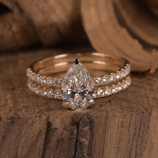 18K Gold Lab Grown Diamond CVD 2CT Pear-Cut Couple Anniversary Ring Set