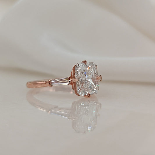 18K Gold Lab Grown Diamond CVD 3CT Radiant-Cut With Tapered Side Engagement Ring