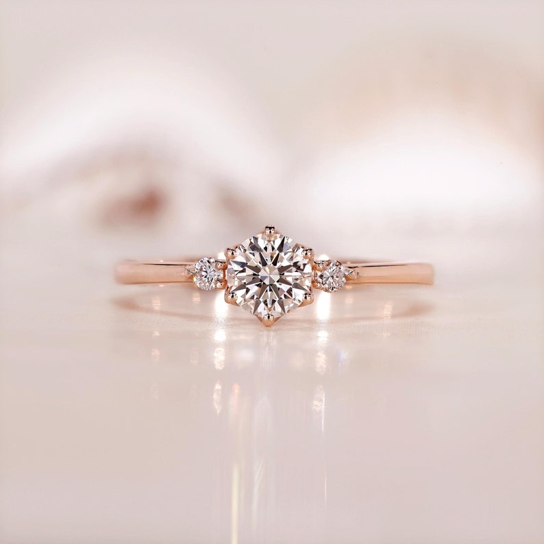 14K Gold Lab Grown Diamond CVD 1CT Round-Cut Three Stone Design Classic Ring