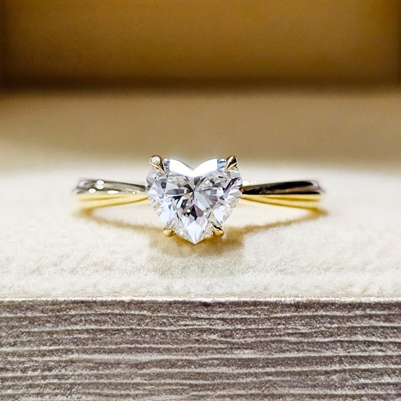 18K Gold Lab Grown Diamond CVD 1CT Heart-Shaped Minimalist Ring