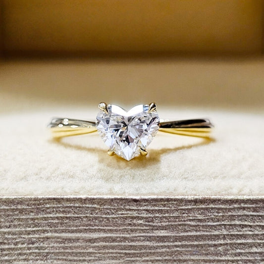 18K Gold Lab Grown Diamond CVD 1CT Heart-Shaped Minimalist Ring