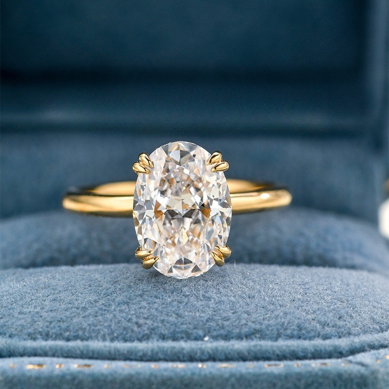 18k Gold Lab Grown Diamond CVD 2CT Oval 8 Prongs Classic Ring