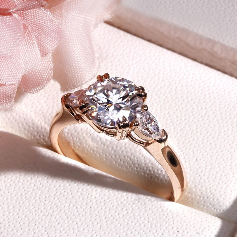 18K Rose Gold Lab Grown Diamond CVD 3CT Round Four-Prong Classic Three-Stone Design