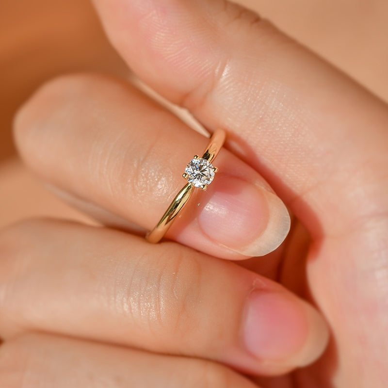 18k Gold Lab Grown Diamond CVD 0.5CT Round-Cut Ring