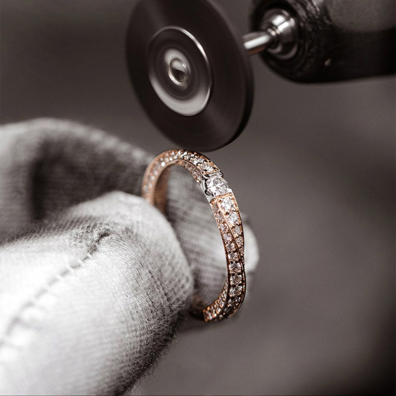 18k Gold Lab Grown Diamond CVD Full Circle Classic Ring