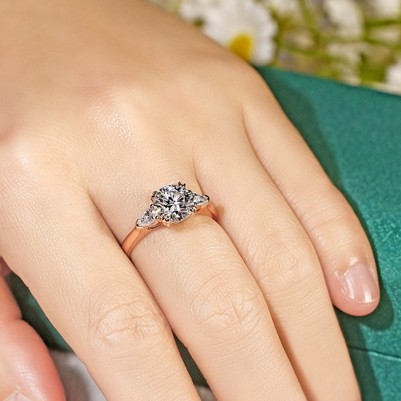 18K Rose Gold Lab Grown Diamond CVD 3CT Round Four-Prong Classic Three-Stone Design