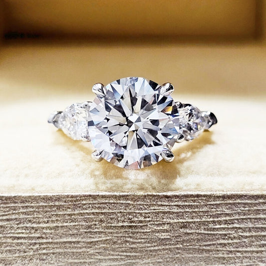 14K Gold Lab Grown Diamond CVD 2.5CT Round-Cut Three Stone Classic Engagement Ring