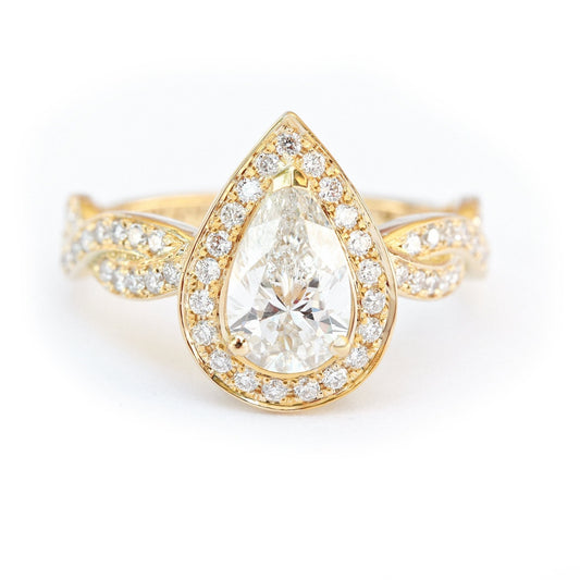 18k Gold Lab Grown Diamond CVD 1.5CT Pear-Cut Vintage Teardrop Diamond Ring for Women