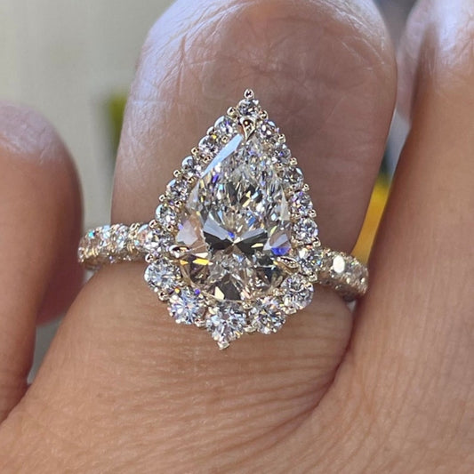 14K Gold Lab Grown Diamond CVD 2.5CT Radiant-Cut Anniversary Ring For Daily Wear