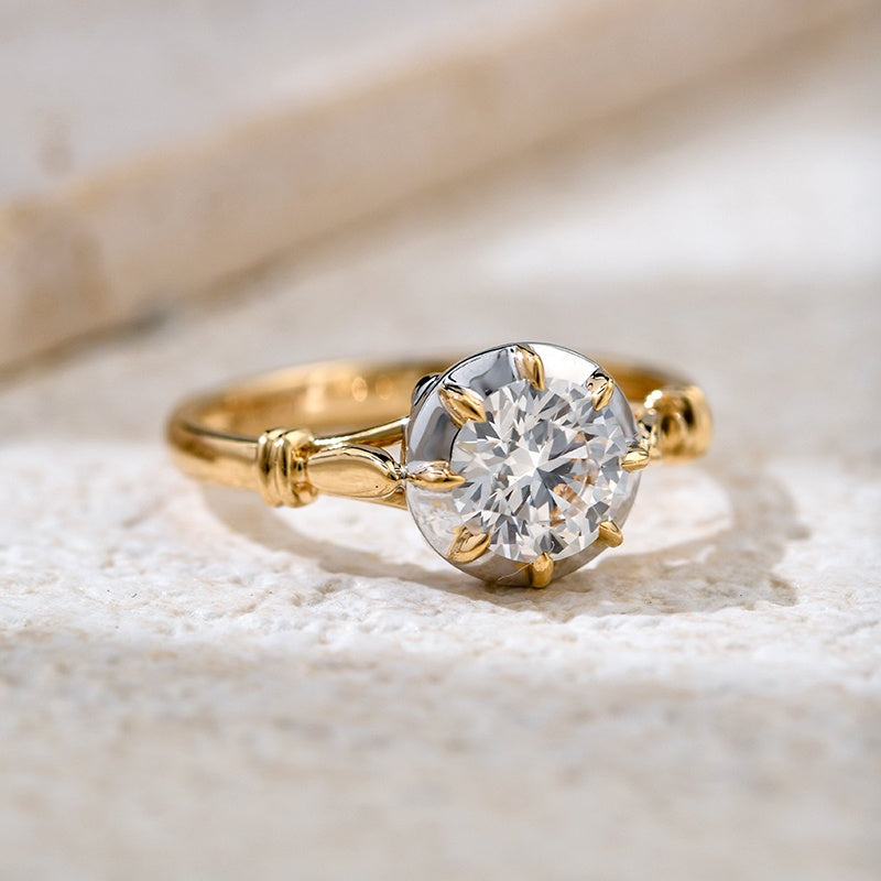 18K Gold Lab Grown Diamond CVD 2CT Round European Court Retro Style Bezel Setting For Anniversary
