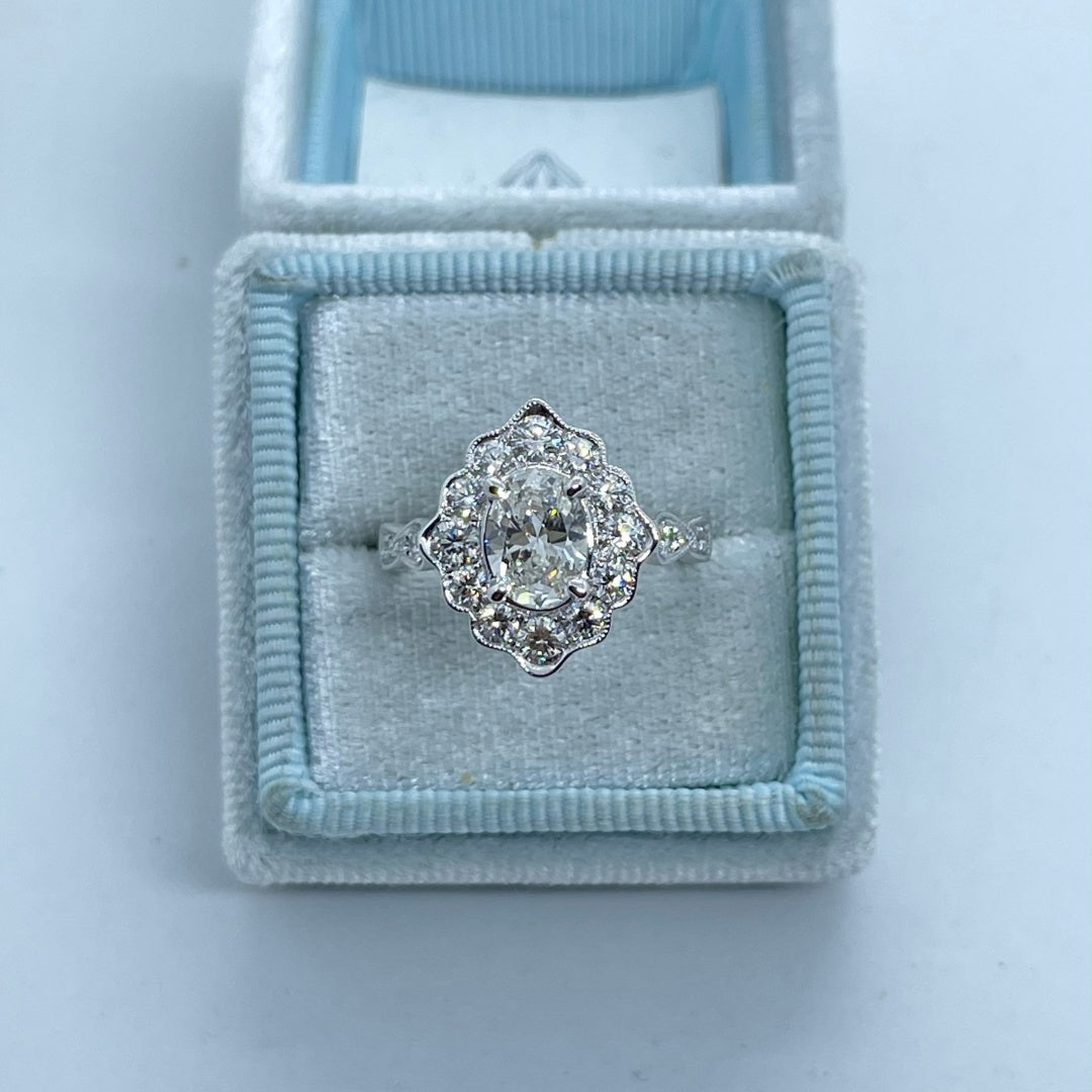 14K Gold Lab Grown Diamond CVD 1.5CT Ovla-Cut Vintage Royal Flower Style Classic Ring