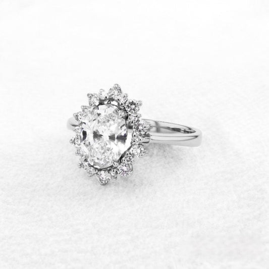 14K Gold Lab Grown Diamond CVD 2CT Oval-Cut Starburst Unique Ring For Women