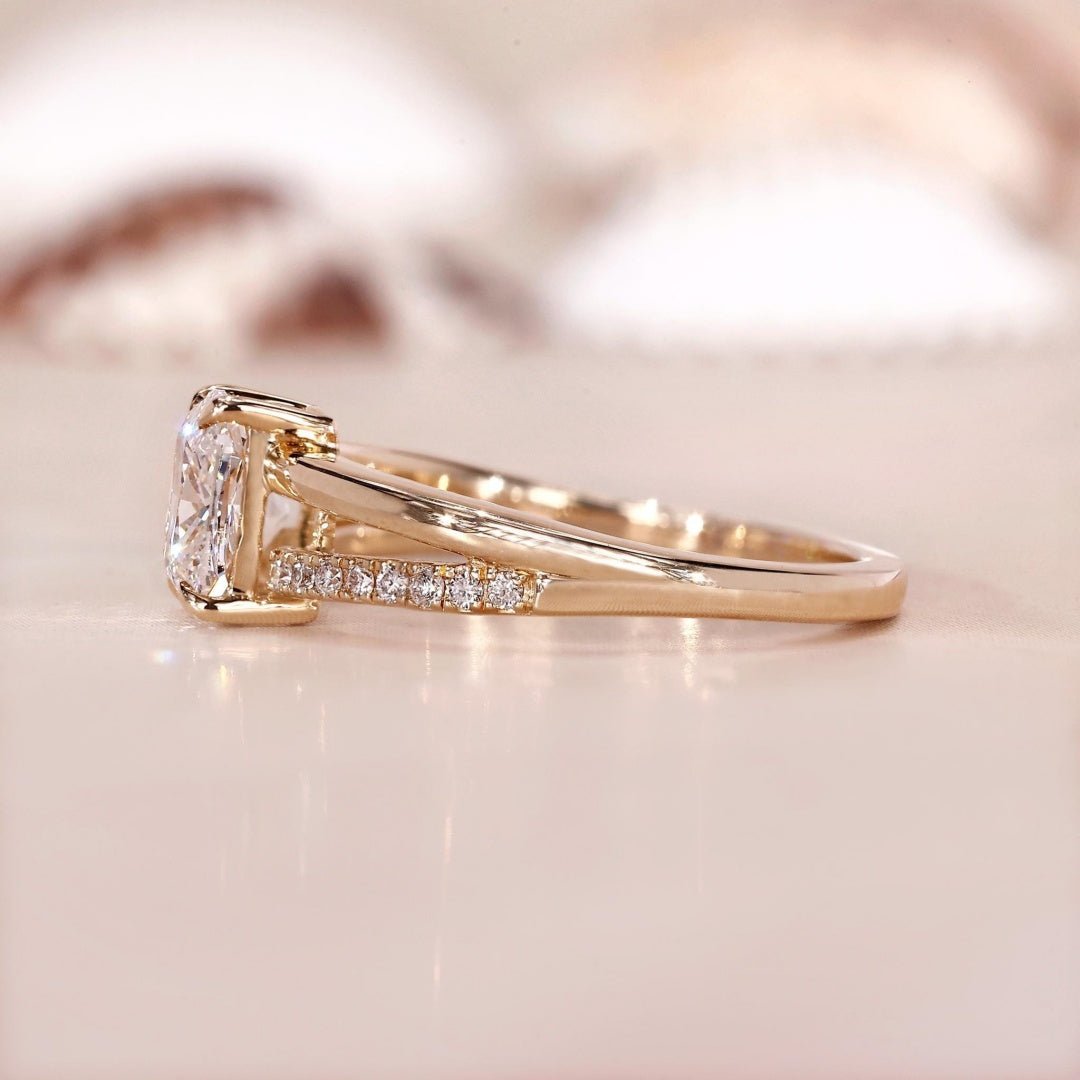 18k Gold Lab Grown Diamond CVD 1CT Cushion-Cut Double Band Engagement Ring