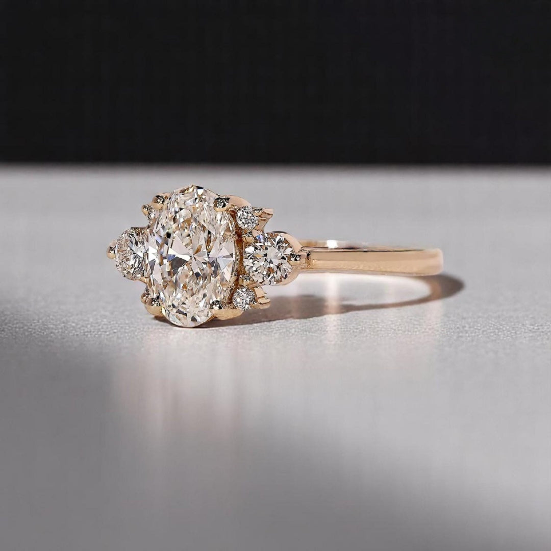 18K Gold Lab Grown Diamond CVD 2CT Oval-Cut Unique Classic Women's Ring