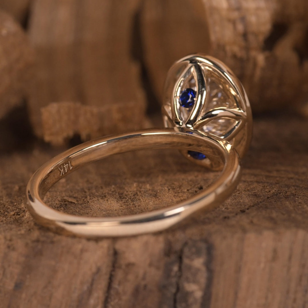 18K Gold Lab Grown Diamond CVD 3.5CT Oval-Cut Simple Design Anniversary Ring