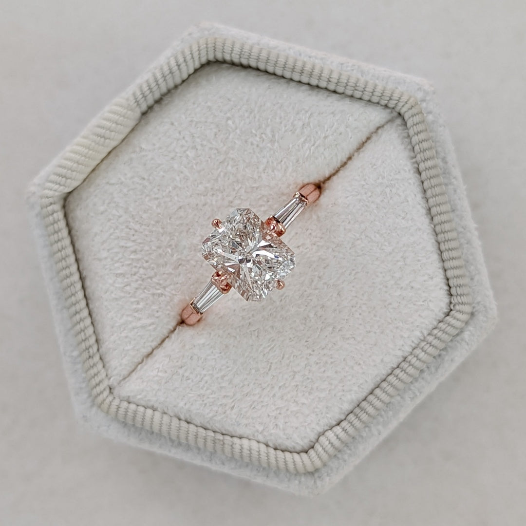 18K Gold Lab Grown Diamond CVD 3CT Radiant-Cut With Tapered Side Engagement Ring