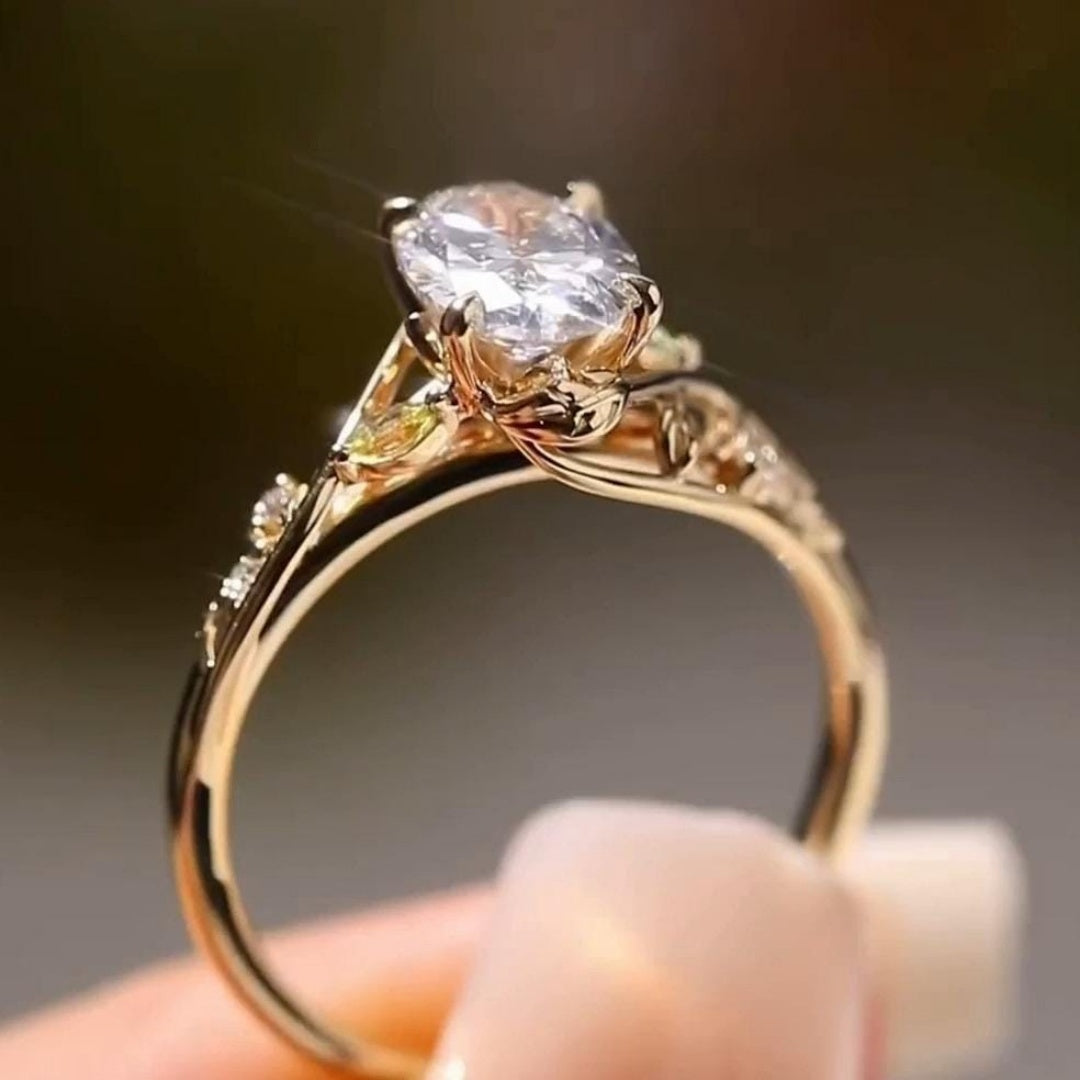 18k Gold Lab Grown Diamond CVD 1.5CT Oval-Cut Nature-Inspired Diamond Leaf Wedding Ring