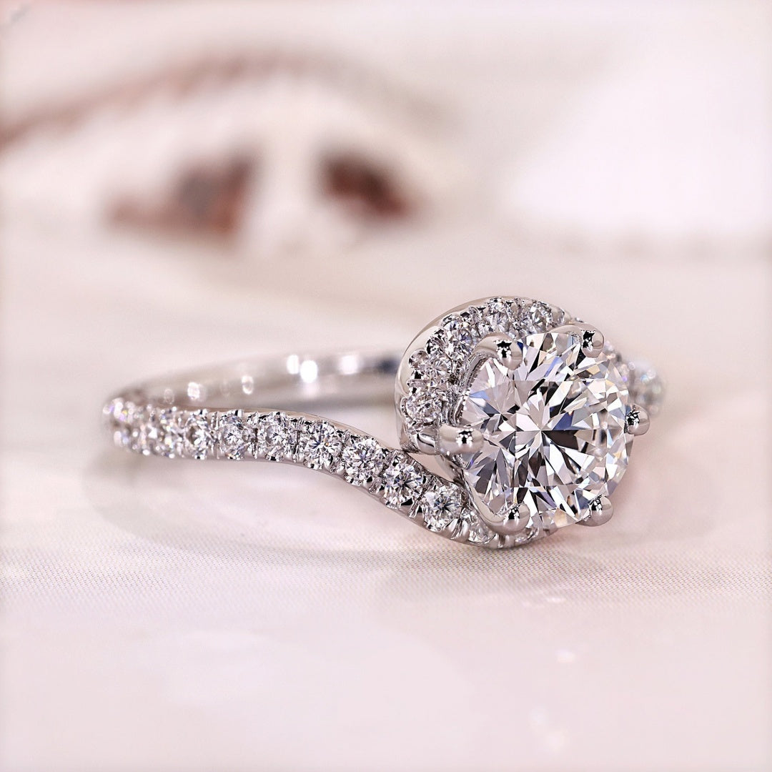 14K Gold Lab Grown Diamond CVD 1CT Round-Cut Halo Vintage Bypass Anniversary Ring