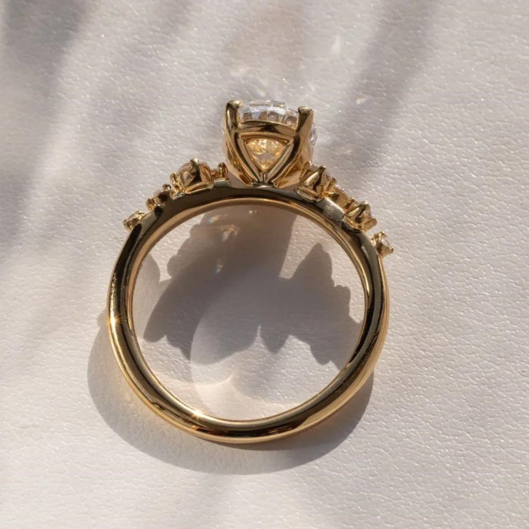 18k Gold Lab Grown Diamond CVD 1.5CT Oval-Cut Promise Ring Anniversary Gift For Her