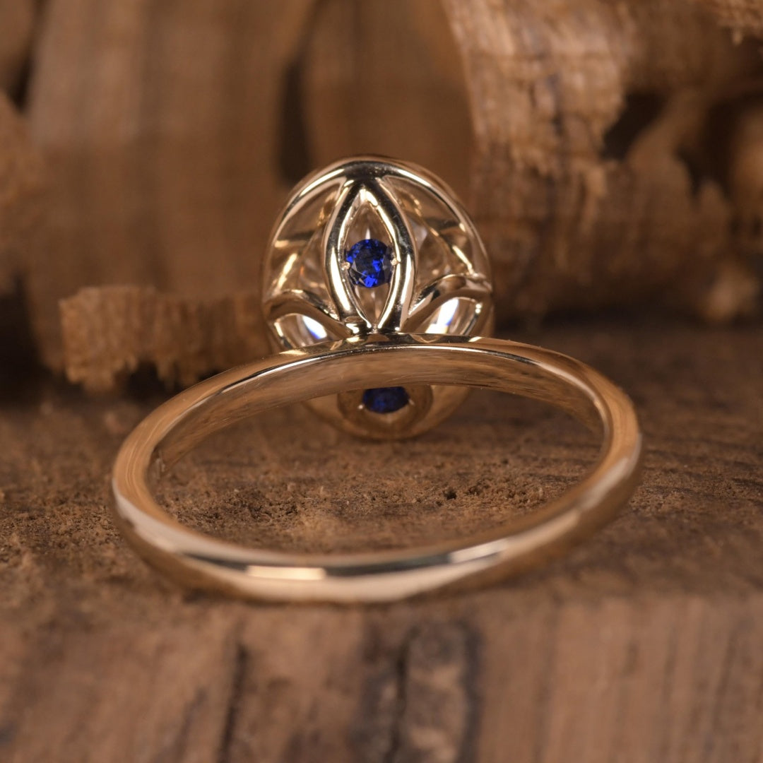 18K Gold Lab Grown Diamond CVD 3.5CT Oval-Cut Simple Design Anniversary Ring